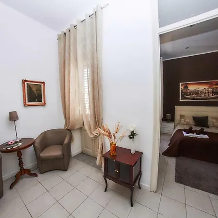 فندق مبيت وإفطار Aragona 74 *